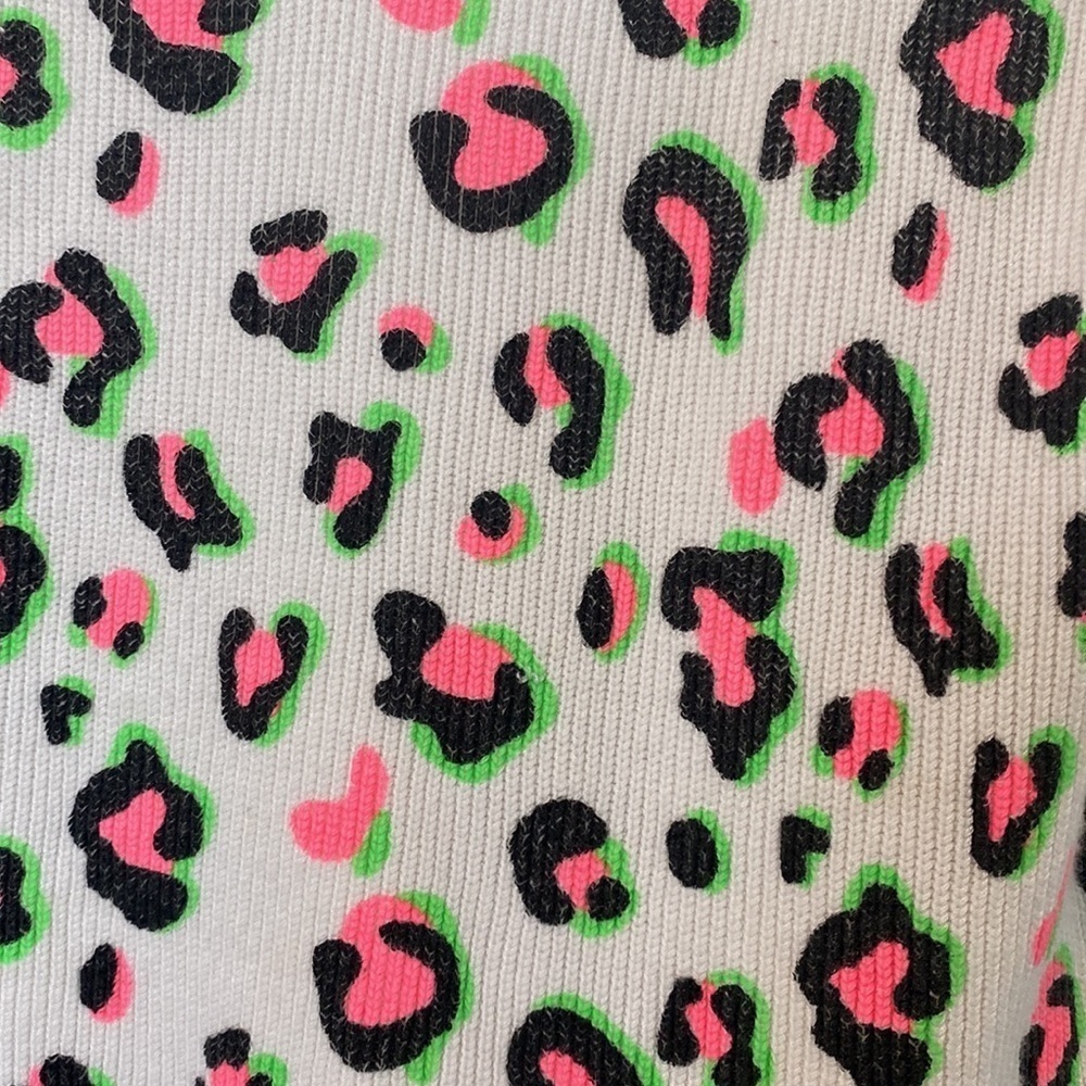Colorful Leopard Print Top - Picture 2 of 4